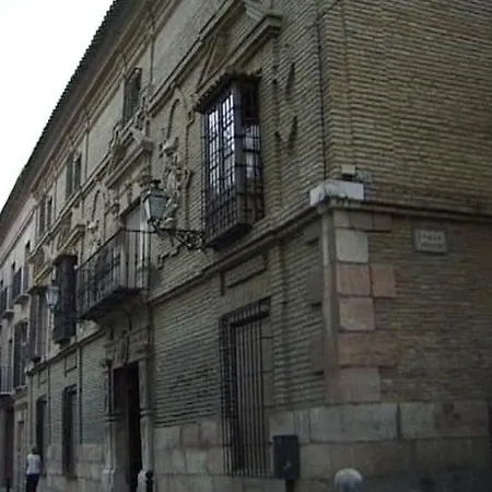 Casa Del Conde De Pinofiel
